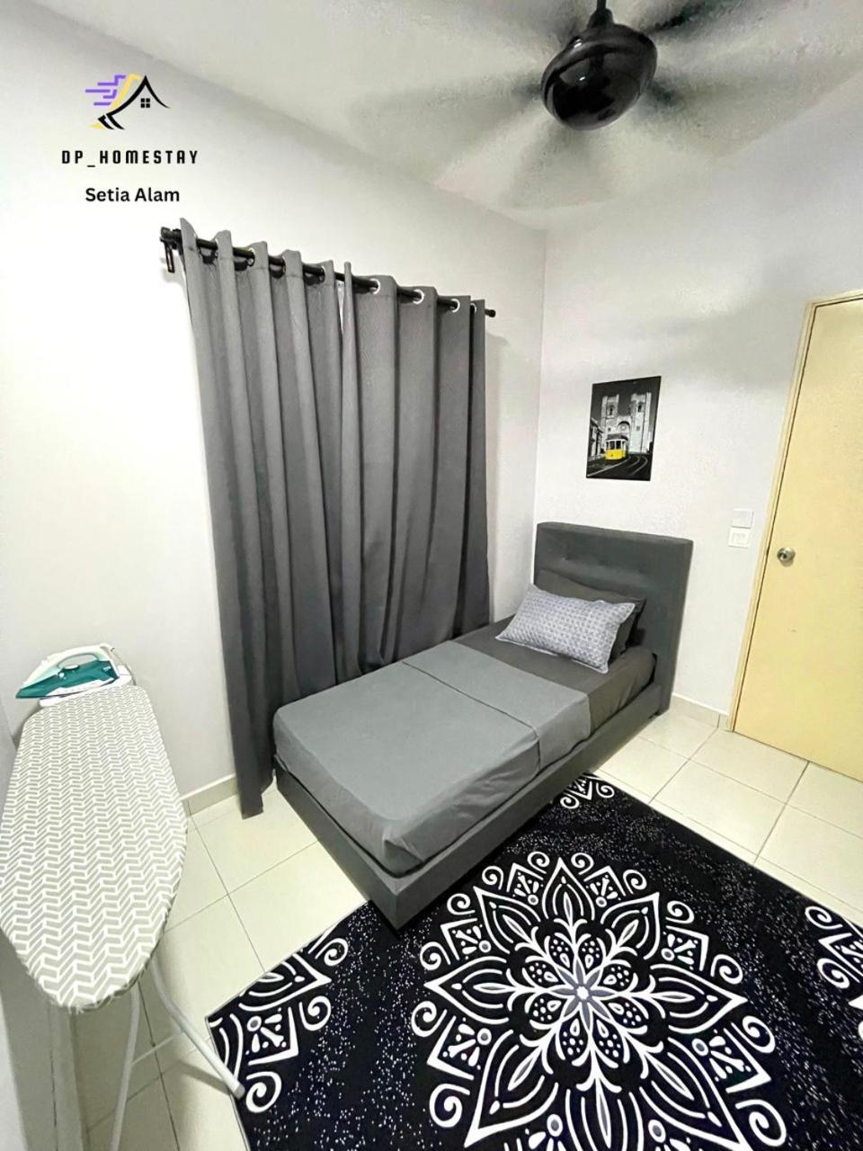 Dp Islamic Homestay Setia Alam Esterno foto