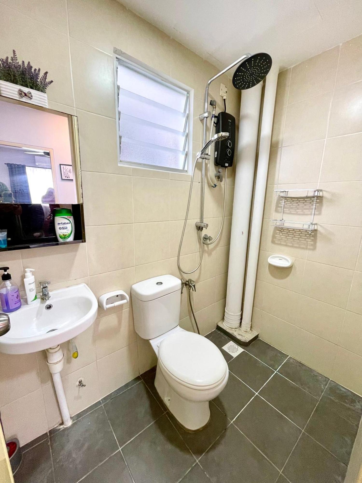 Dp Islamic Homestay Setia Alam Esterno foto